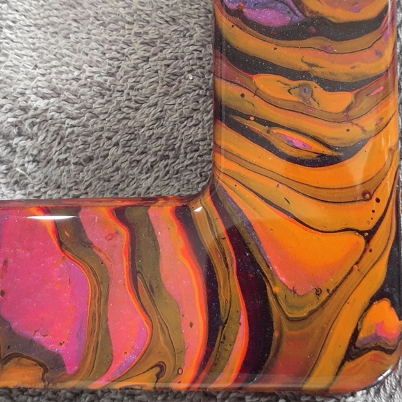 Hand Crafted Wooden Picture Frame Hand Painted Resin Essential Home Decor - Picture 3 of 7